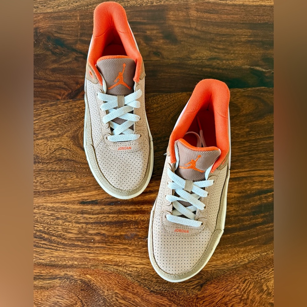 Jordan Day 1 EO Girls in Orange/ Brown Size 1.5 Youth
